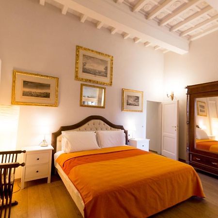 Borgo Pinti Suites Le Stanze Dei Nobili Florença Exterior foto