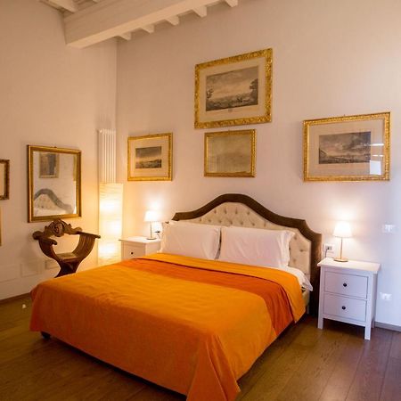 Borgo Pinti Suites Le Stanze Dei Nobili Florença Exterior foto