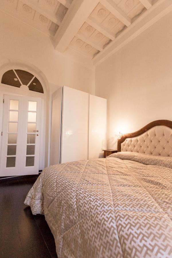 Borgo Pinti Suites Le Stanze Dei Nobili Florença Exterior foto