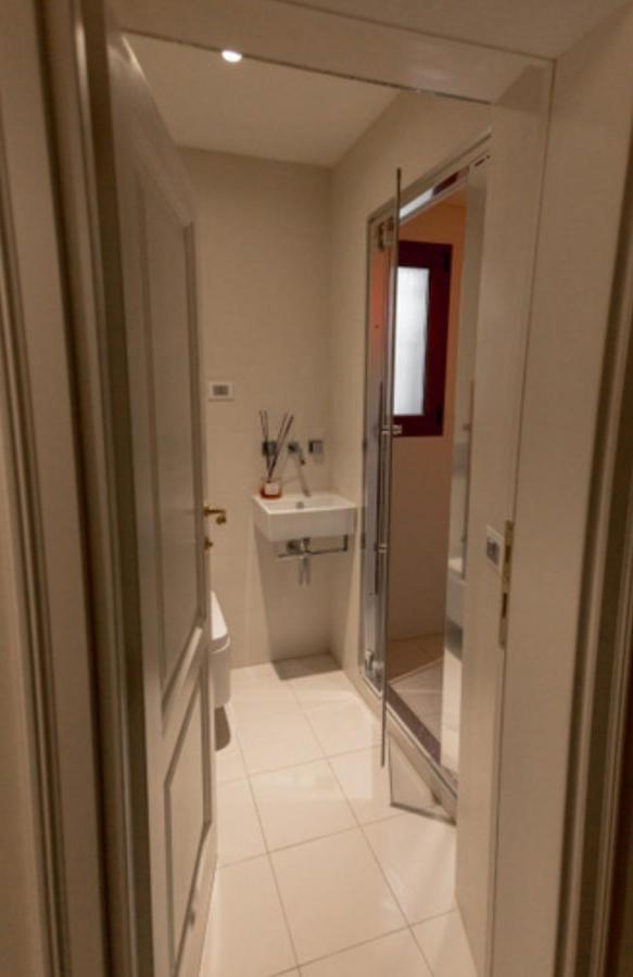 Borgo Pinti Suites Le Stanze Dei Nobili Florença Exterior foto