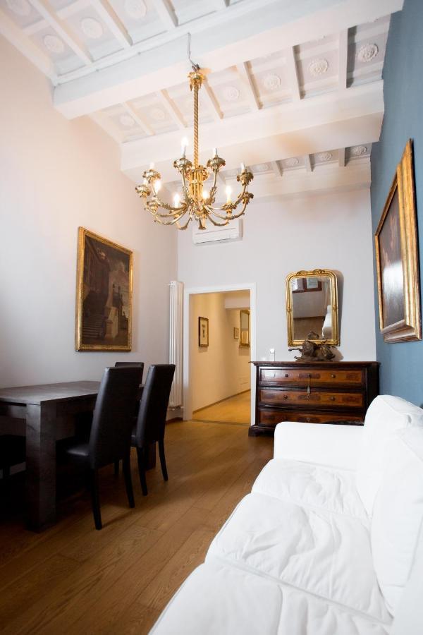 Borgo Pinti Suites Le Stanze Dei Nobili Florença Exterior foto